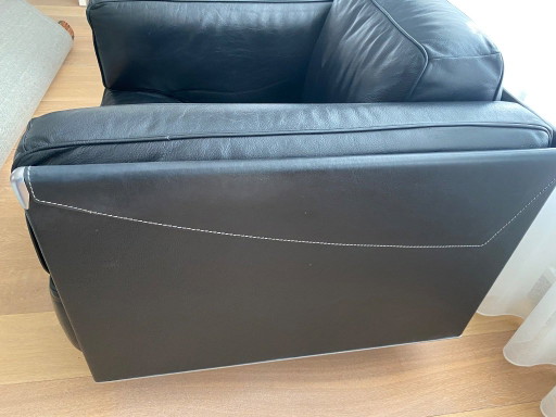 Poltrona Frau – fauteuils, Leather (photo 2 of 5)
