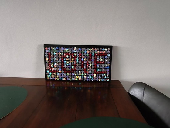 Image 1 of Mosaïque de canettes en aluminium à effet holographique