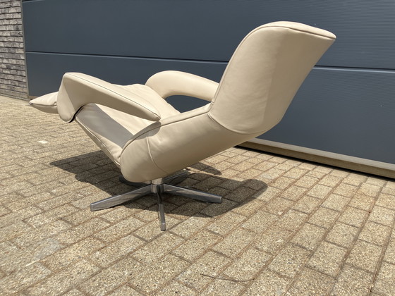 Image 1 of Jori Symphony Medi Mono-move recliner Beige Lipano leather
