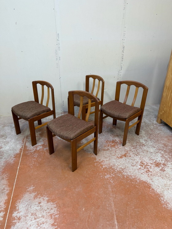 Set di 4 sedie di design scandinavo in olmo massiccio vintage degli anni '70, Sedie da pranzo, Legno, Marrone (foto 2 di 15)