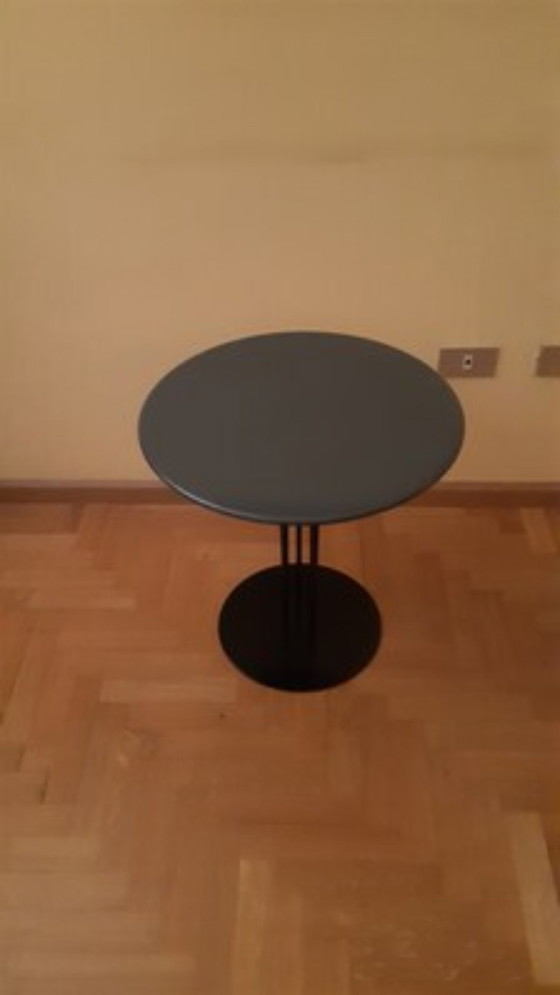 Tavolino Rotondo Minimalista Vintage – Piano Grigio e Base in Ferro Nero – Tavolini da caffè, Wood, Iron (photo 6 of 12)