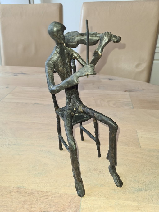 Giacometti fiddler