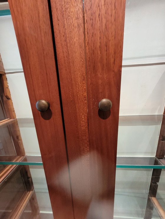 Image 1 of Vetrina angolare in TEAK/TECK con faretti LED (p = 50cm e h = 210cm)