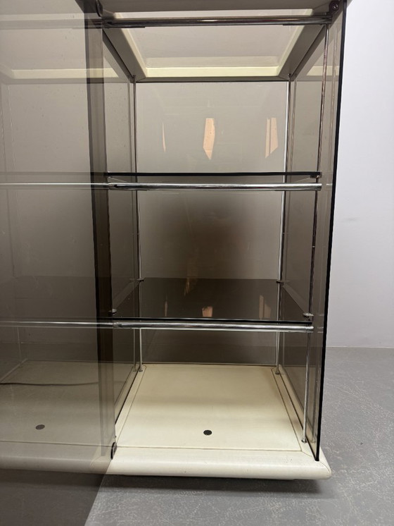 Image 1 of Mid-Century Italian Design 'Bogo' Vetrinetta Showcase Cabinet Designed by Carlo Bartoli for Rossi di Albizzate, Italy 1970s. 