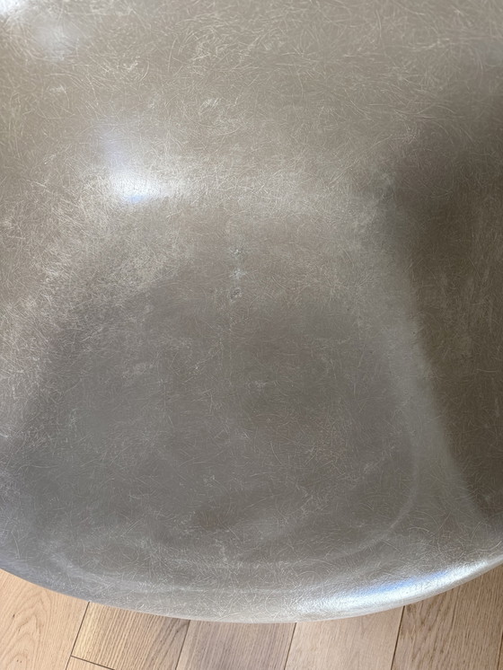 Image 1 of CUNA PARA GATOS CHARLES Y RAY EAMES HERMAN MILLER NO VITRA KNOLL