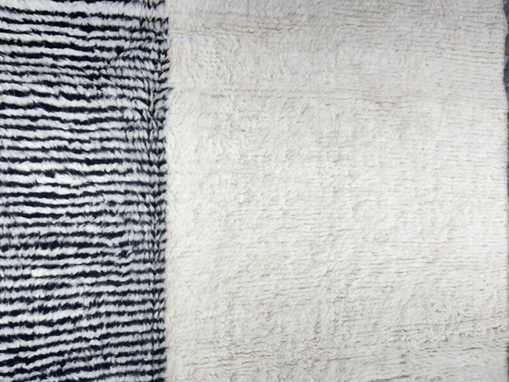 Image 1 of Tapis berbère en laine authentique Zebra 300cmx250cm 