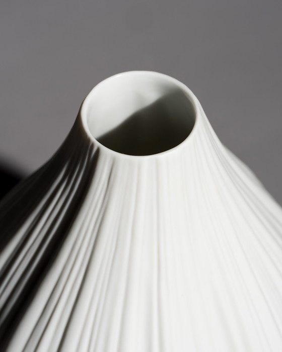 Image 1 of Rosenthal Vase Duo Martin Freyer Bisque Porcelain Plissée Iconic Design 2. Wahl 