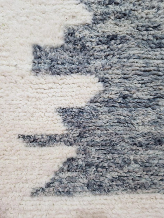 Grand Tapis Berbère en laine naturelle fait main traditionnelle taille 3/4 m – Ahrend, Wool (photo 8 of 8)