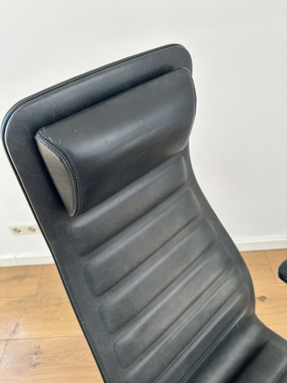 Cappellini Lotus High – Jasper Morrison – Cuir noir – Chaises pivotantes, Chrome, Leather (photo 5 of 9)