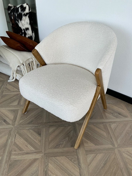 Bucket seat in white boucle fabric – ZARA, Side chairs, Textile (photo 4 of 5)
