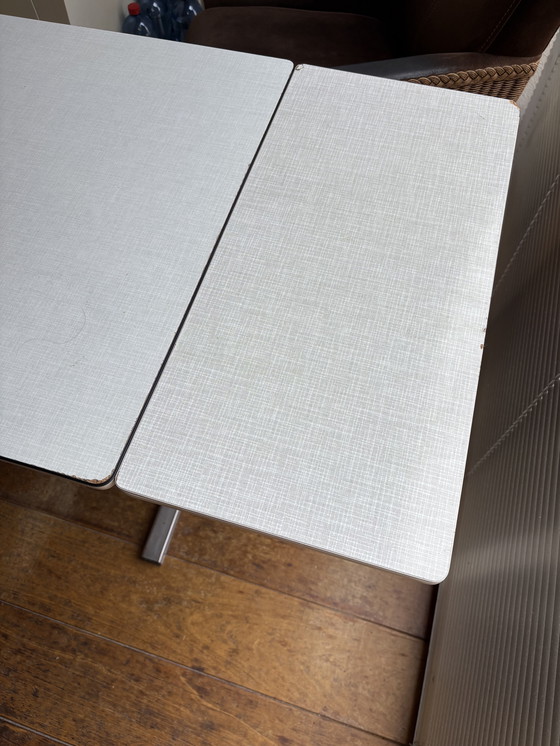 Image 1 of Table de cuisine en formica 1979