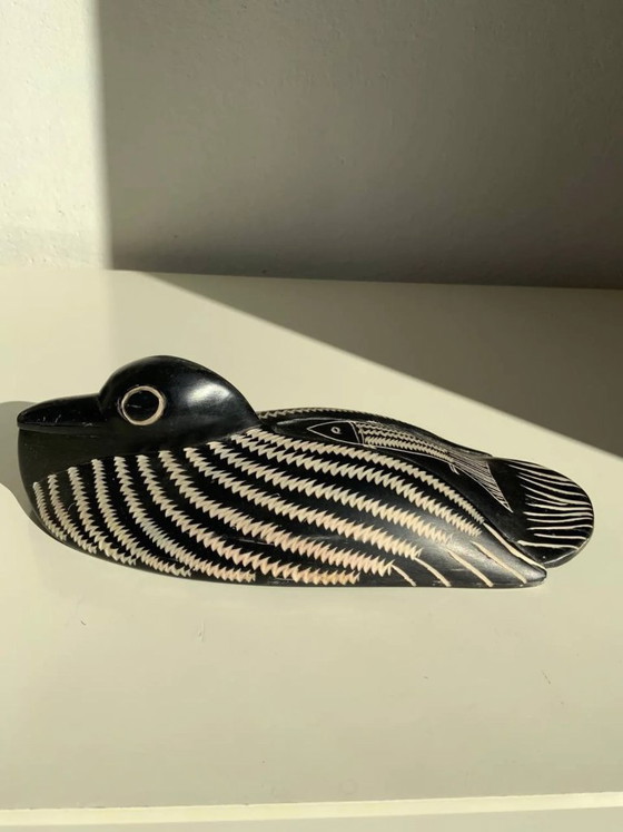 Image 1 of Inuit-Specksteinskulptur eines Seetauchers (Kanada)