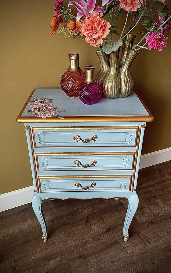 Image 1 of Cómoda verde brillante