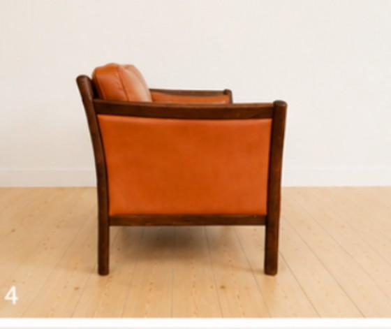 Divano vintage danese a due posti in pelle color cognac, stile metà secolo, anni '60. (photo 4 of 8)
