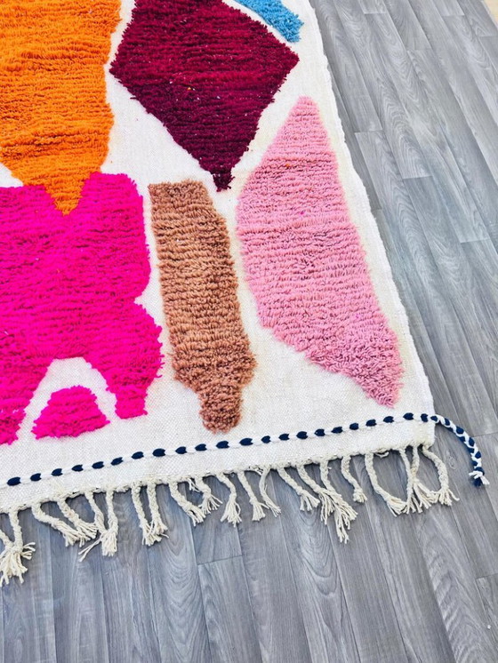 Image 1 of Handgemaakt Marokkaans wollen tapijt in kleur, 250 cm x 150 cm