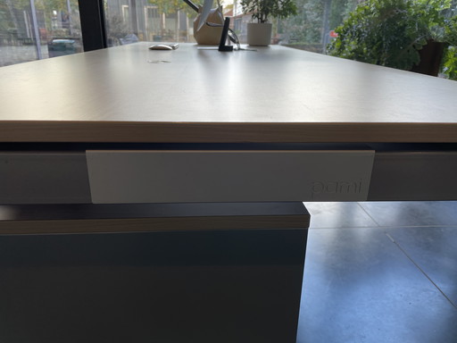 Modern bureau/directietafel en bijpassend ladekastje met licht eiken blad 