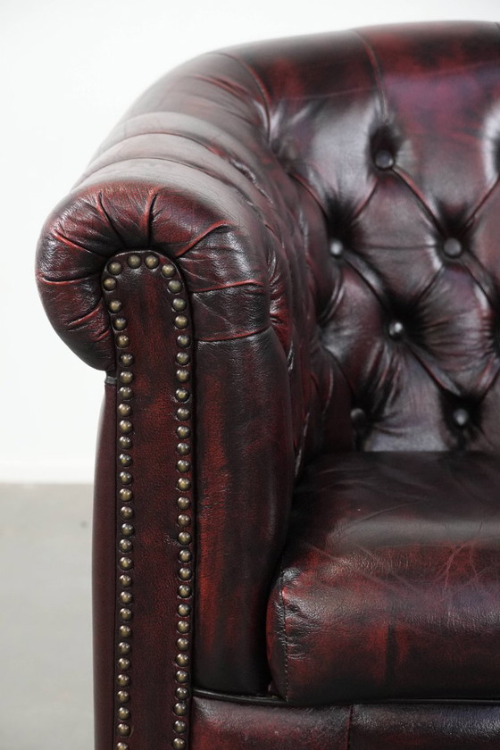 Image 1 of Fauteuil club Chesterfield en cuir de vachette de style anglais classique