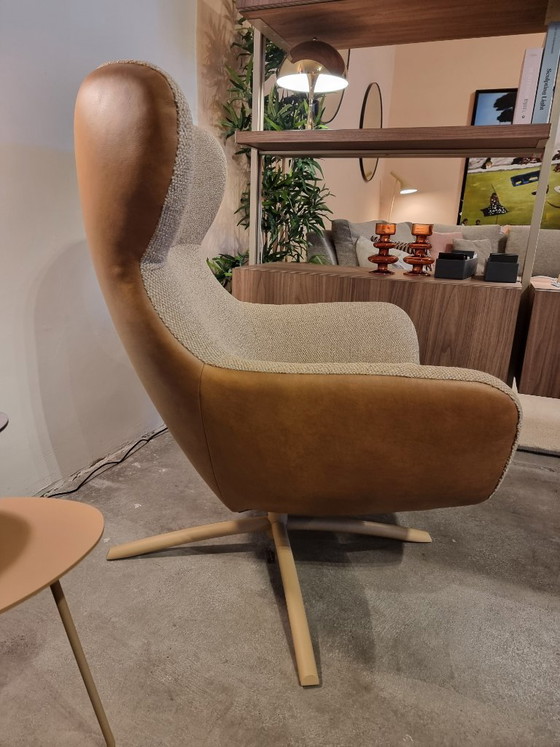 Image 1 of Layla fauteuil — Bree's New World