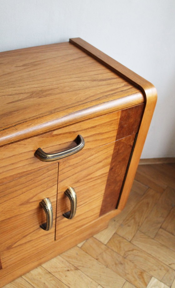 Image 1 of Par de mesitas de noche Art Déco de la década de 1930