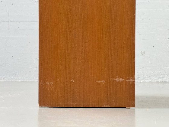 Image 1 of Armoire haute étroite de style milieu du siècle avec tiroirs, années 1960