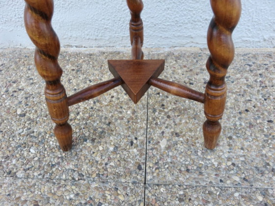 Image 1 of Antiguo taburete de granja trípode, 50s 60s