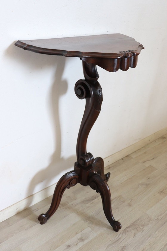 Image 1 of Gueridon Table in Walnut, Early 20th Century