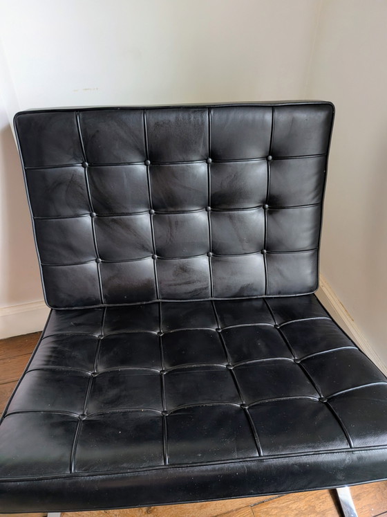 Image 1 of Barcelona Sessel- und Hocker-Set — Authentic Knoll Studio Edition (Schwarzes Volo-Leder)