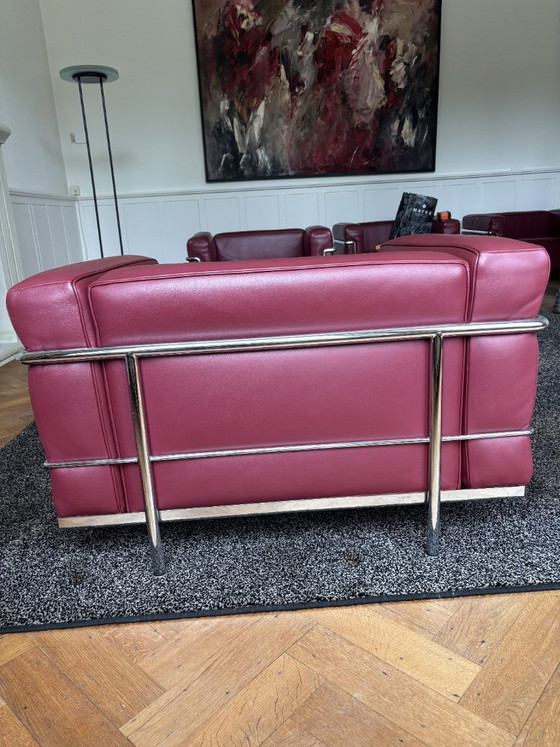 4x Cassina LC3 Fauteuil Rood – Leather (photo 6 of 10)