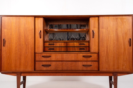 Image 1 of Credenza danese in teak e palissandro di metà secolo di P. Westergaard Møbelfabrik, anni '60