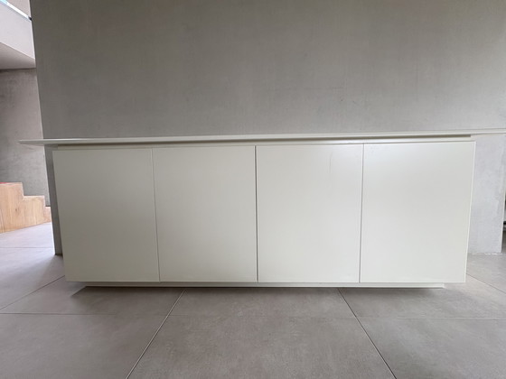 Image 1 of Aparador de diseño para sala de estar