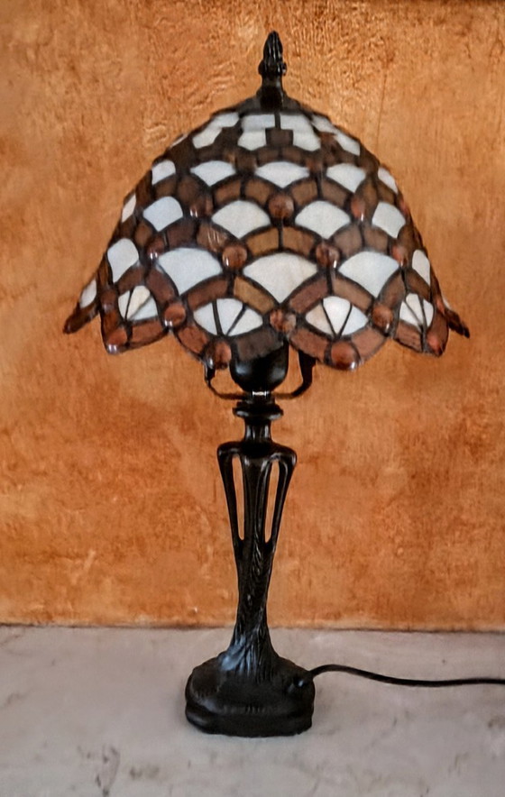Image 1 of Tiffany style lamp