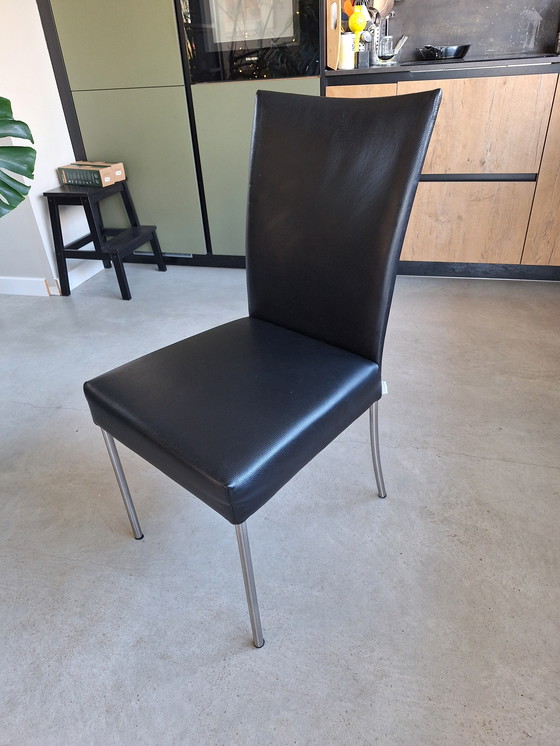 Image 1 of 4 sedie da pranzo in pelle nera Bert Plantagie