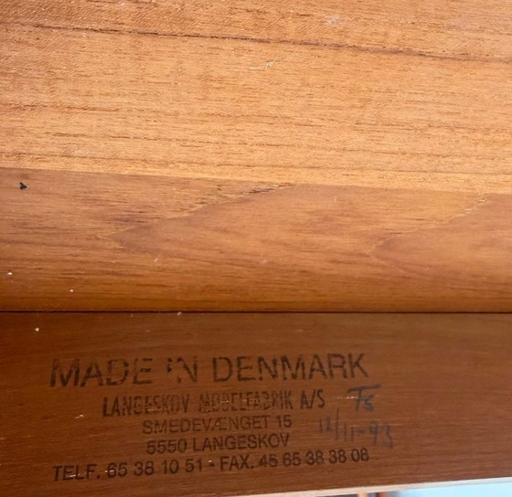 Tavolo da pranzo allungabile rotondo in teak danese vintage anni '70 di Langeskov Møbelfabrik (photo 8 of 8)