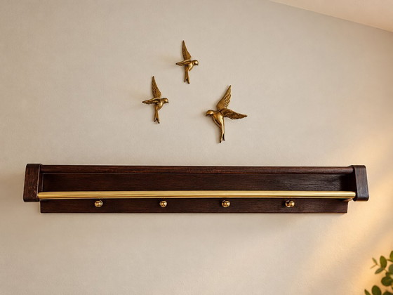 Appendiabiti da parete in legno scuro e ottone, Marrone, Mid Century Modern (foto 2 di 9)