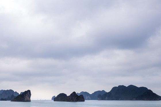 Image 1 of Along-Bucht