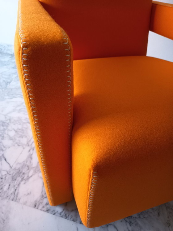 Image 1 of Fauteuil CASSINA Utrecht 637 en Laine Kvadrat Orange 13L par Gerrit Thomas Rietveld