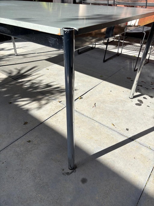 USM Haller bureau tafel