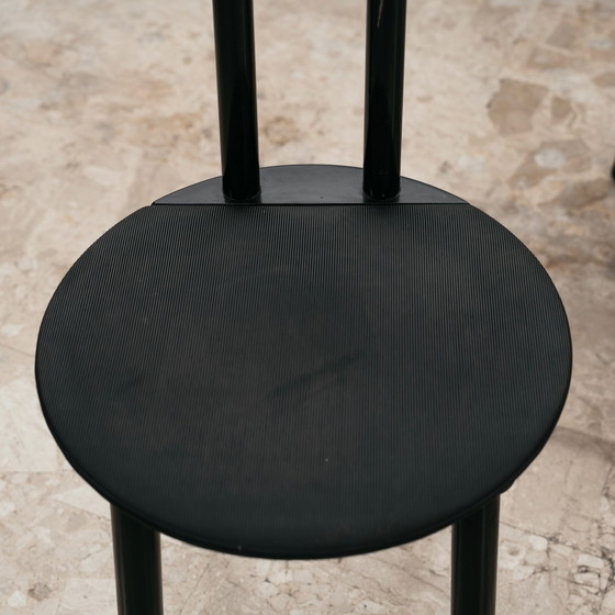 Image 1 of Set van 4 postmoderne stoelen in Memphis-stijl, Italiaans design uit de jaren 80.