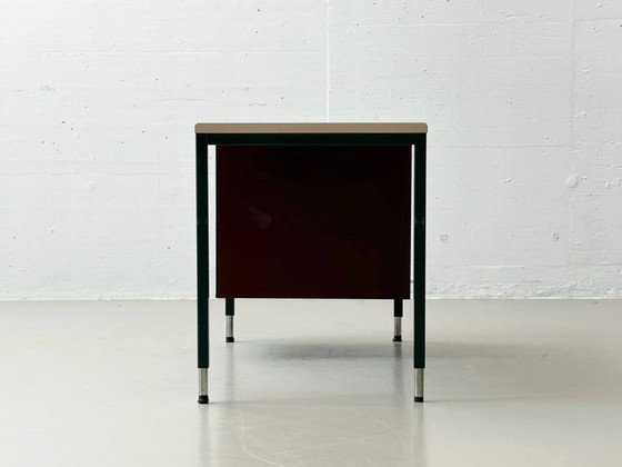 Image 1 of Bigla Schreibtisch aus Stahlrohr mit Metallkorpus, 1970er Jahre