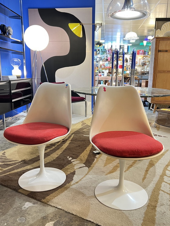 Image 1 of Saarinen Knoll tulpenstoelen