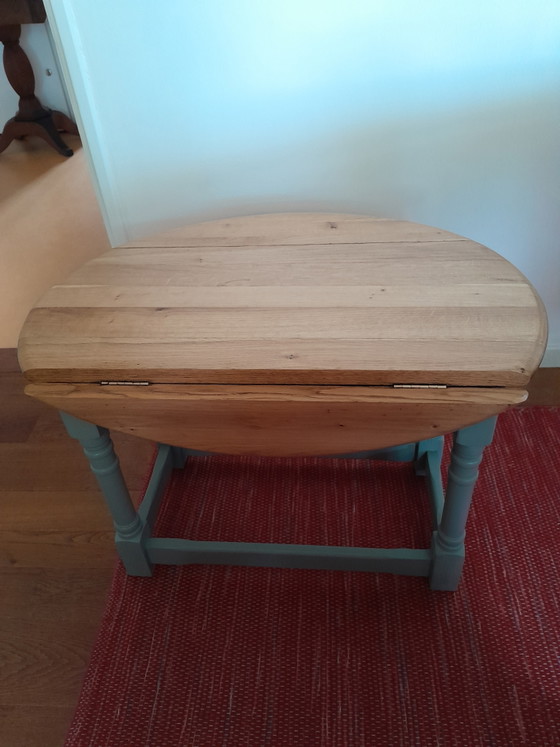 Mesa auxiliar ovalada – Mesas auxiliares, Wood (photo 2 of 7)
