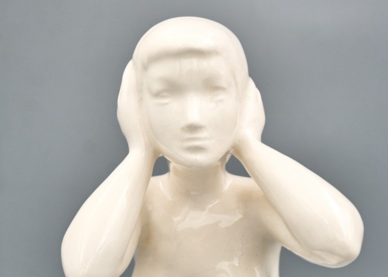Figure Féminine en Céramique, Tchécoslovaquie des années 1960 – Sculptures, Ceramic (photo 11 of 16)