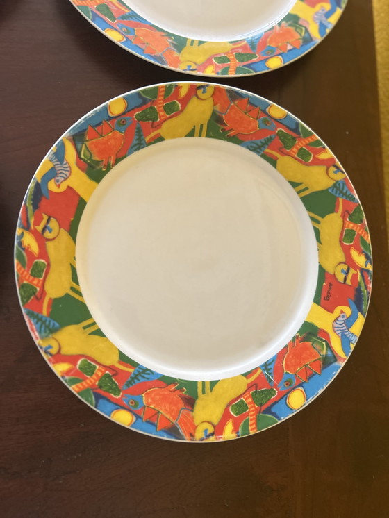 Image 1 of Corneille plates 4 large and 6 small l'ete commençant