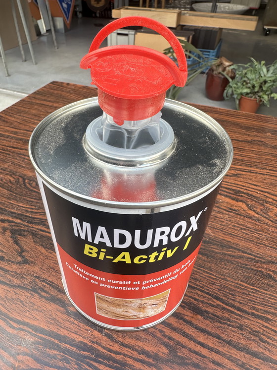 Image 1 of Cônes anciens en bois XL sur pied