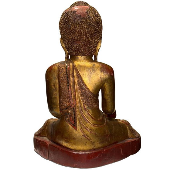 Estatua antigua de Buda Mandalay birmano – Madera dorada con ojos incrustados – Myanmar circa 1880–1920 (photo 6 of 9)