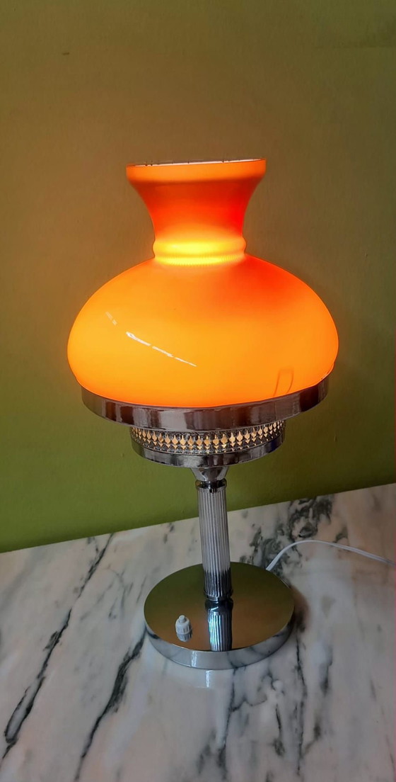 Lampada da tavolo vintage con opalina, Lampade da tavolo, Vetro, Metallo, Rosso (foto 2 di 7)