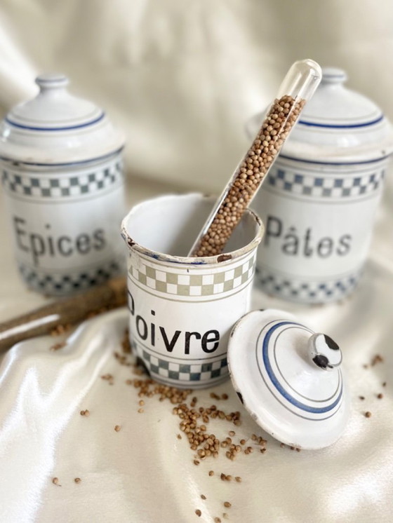 Image 1 of Ensemble di decorazione di cucina rétro: boîtes en émail vintage - café, chicorée, sucre - années 1930-1940