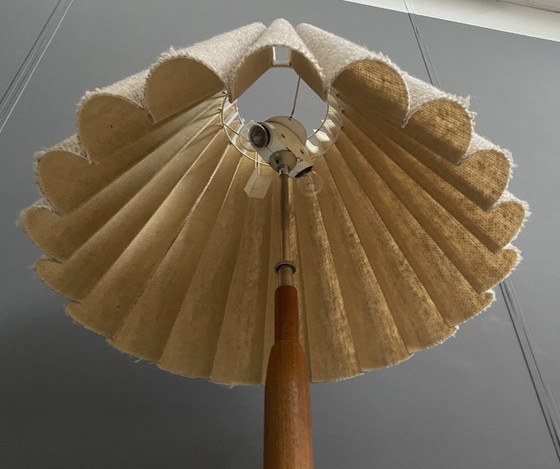 Image 1 of Domus Teakhouten vloerlamp uit 1960, met origineel label! Hoogte: 140 cm - 188 cm