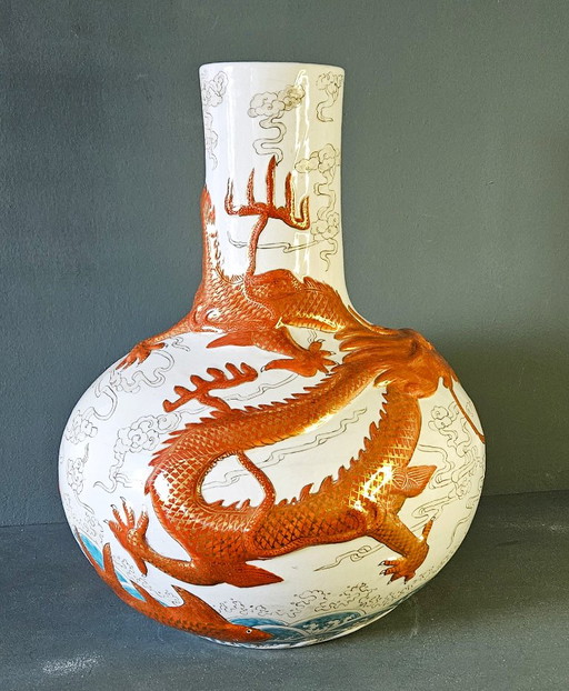 A FAMILLE ROSE PORCELAIN TIANQIUPING VASE