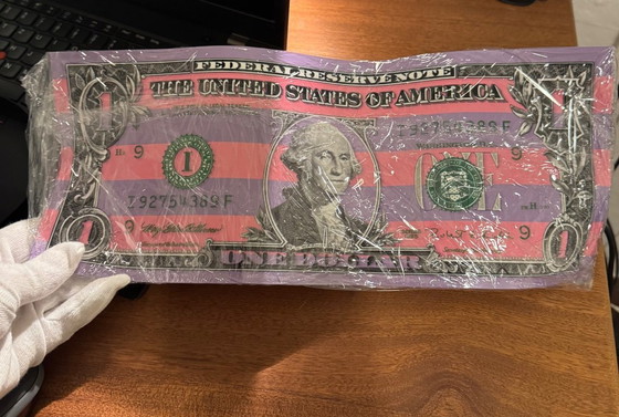 Image 1 of Karl Lagasse – One DOLLAR PURPLE STRIPE (33 exemplaires dans le monde) – Signé + Certificat d'authenticité